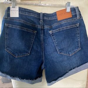 Lucky Brand denim roll up shorts size 6/28